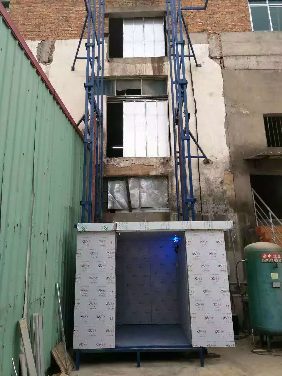室外简易龙8娱乐最新网址图片